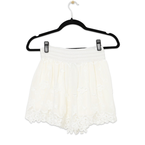 Amtica Sartoria Women's White Crochet Shorts - New - Size Small